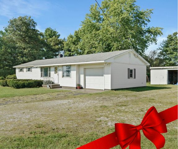 $249,900 | 4862 Highway 10 | Lake Township - Newton County