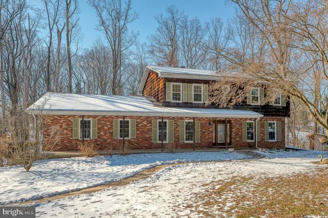 $689,900 | 6507 Lewis Road