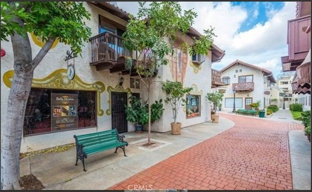 $2,800 | 7561 Center Avenue, Unit 21 | Northwest Huntington Beach