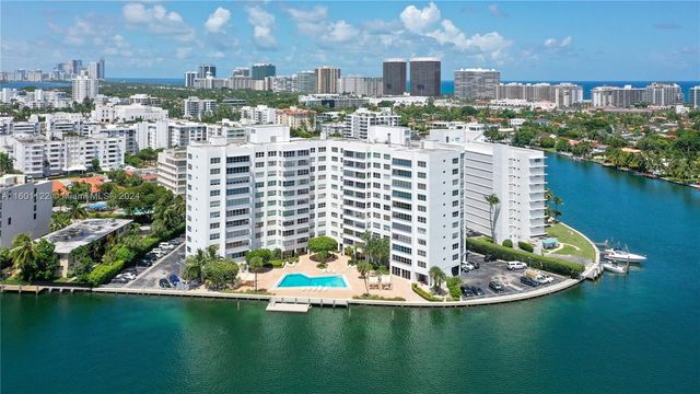 $995,000 | 9102 West Bay Harbor Drive, Unit 5D | Bay Harbor Islands