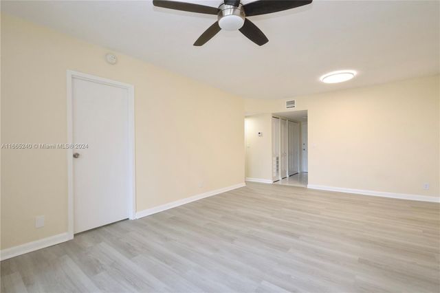 $132,500 | 2821 Somerset Drive, Unit 309 | Lauderdale Lakes East Gate