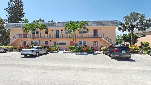 $1,850 | 2950 Southeast Ocean Boulevard, Unit 376 | Stuart