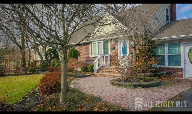 $649,900 | 7 Center Avenue | Sayreville