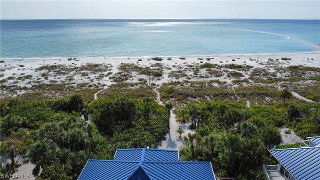 $1,790,000 | 640 Gulf Lane, Unit 3 | Upper Captiva