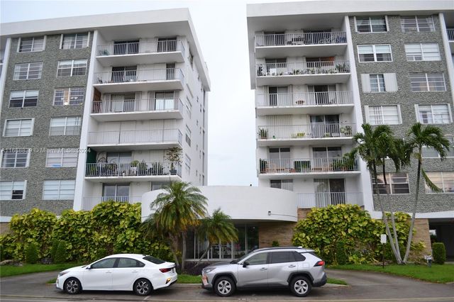 $320,000 | 1050 93rd Street, Unit 7B | Bay Harbor Islands