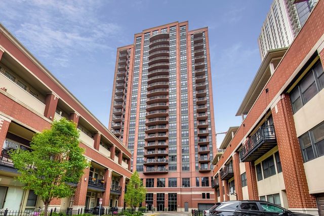 $375,000 | 330 North Jefferson Street, Unit 1007 | Kinzie Station