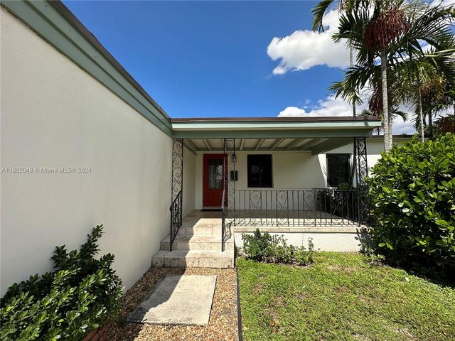 $3,800 | 449 Falcon Avenue | Miami Springs