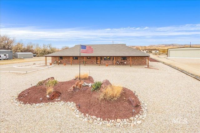 $845,000 | 10514 Airpark Loop Road