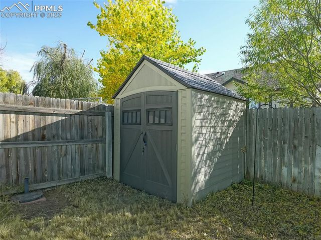 Roughneck™ Storage Shed