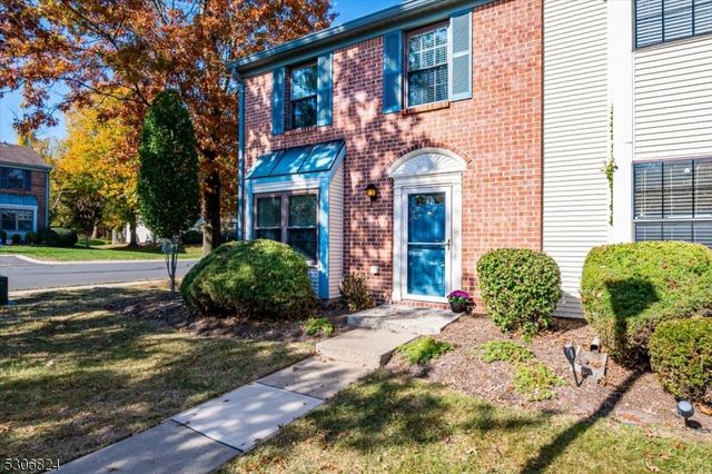 $359,000 | 9 Kirby Lane | Franklin Park