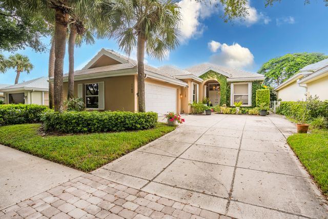 $775,000 | 1140 Bear Island Drive | The Villages of Palm Beach Lakes