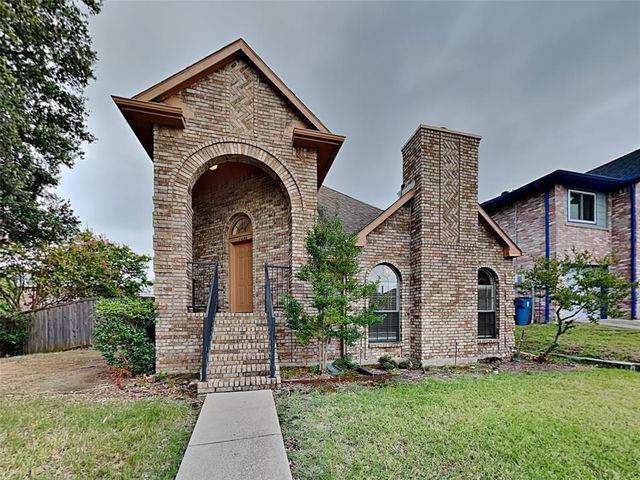 $2,250 | 1400 Ridgecreek Drive | Creekview Village