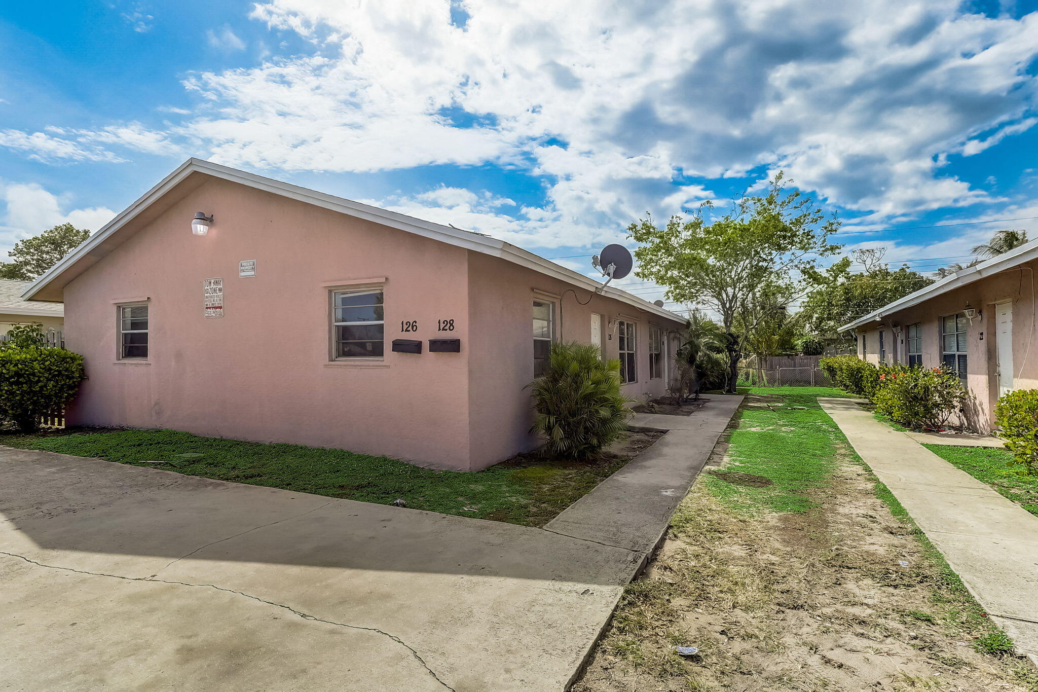 2-web-or-mls-SW 12th Ave-002