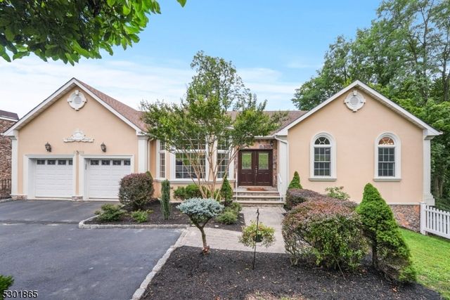 $1,469,000 | 27 Susan Drive | Chatham Township - Morris County