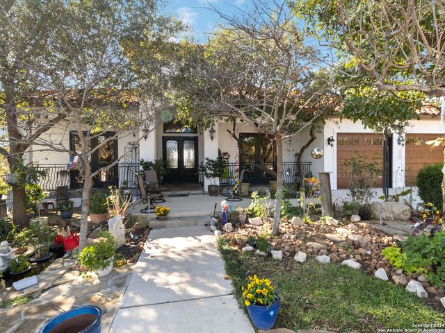 $900,000 | 10021 Rafter S Trail | Helotes