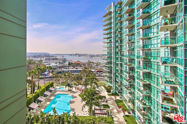 $1,695,000 | 13650 Marina Pointe Drive, Unit 1005 | Marina del Rey