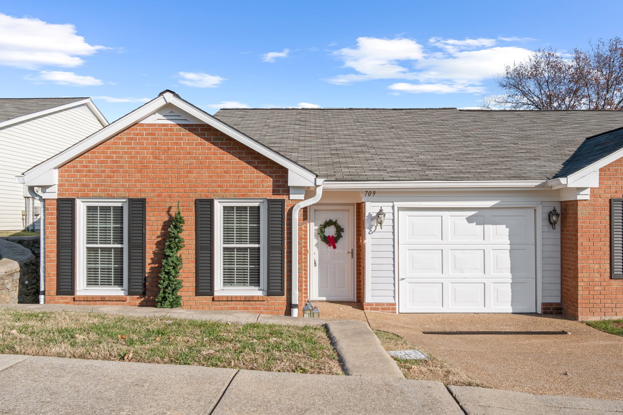 Welcome to 709 Mount Carmel Place located in The Cloister, an over 55+ community in the Percy Warner/St Henry neighborhood.