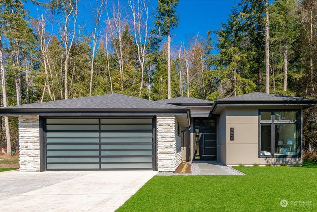 $1,499,000 | 5693 Lux Lane | Blaine