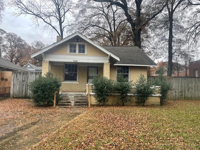 Bungalow with a porch