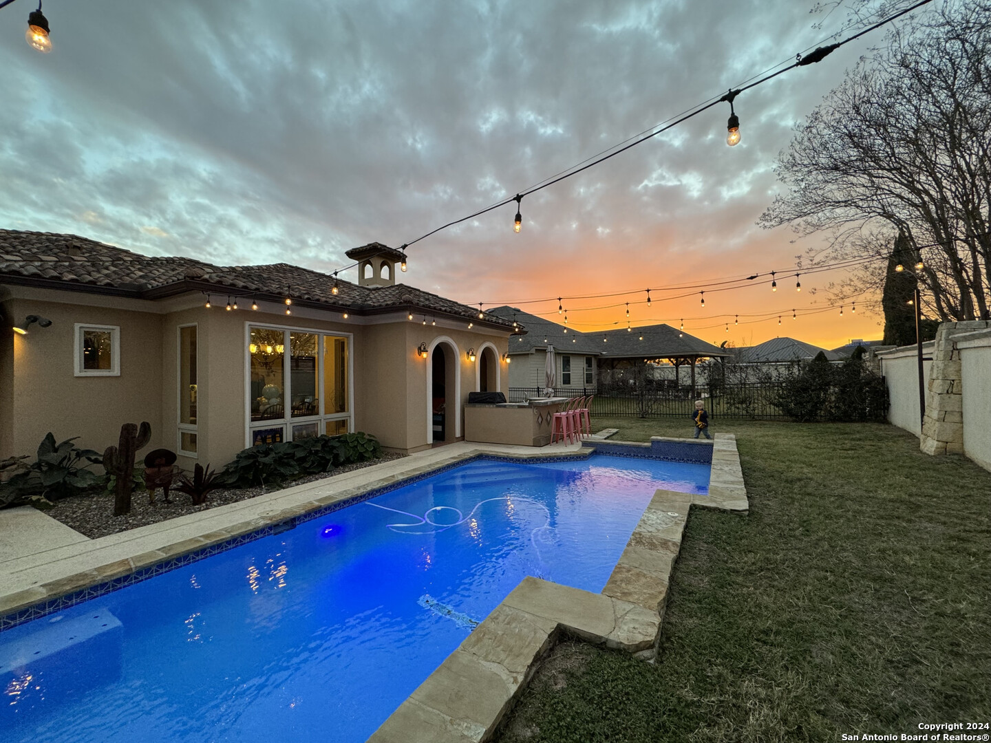 a view of house with outdoor space