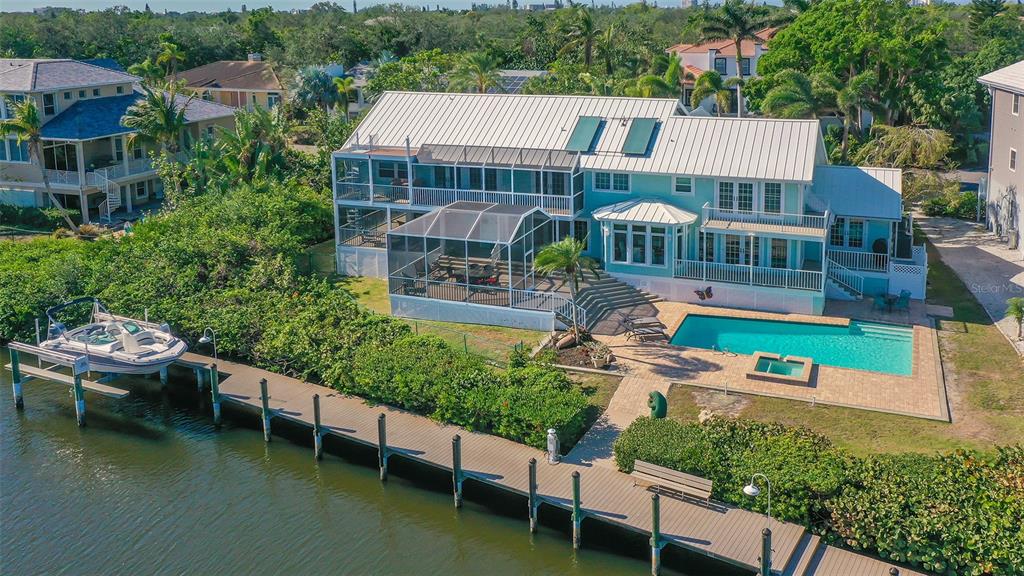 5212 Siesta Cove Drive Sarasota FL 34242 Compass