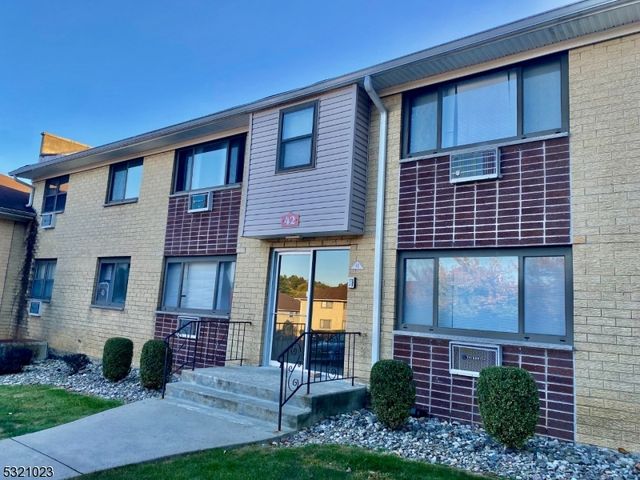 $185,000 | 401 Us Highway, Unit 42G | North Plainfield