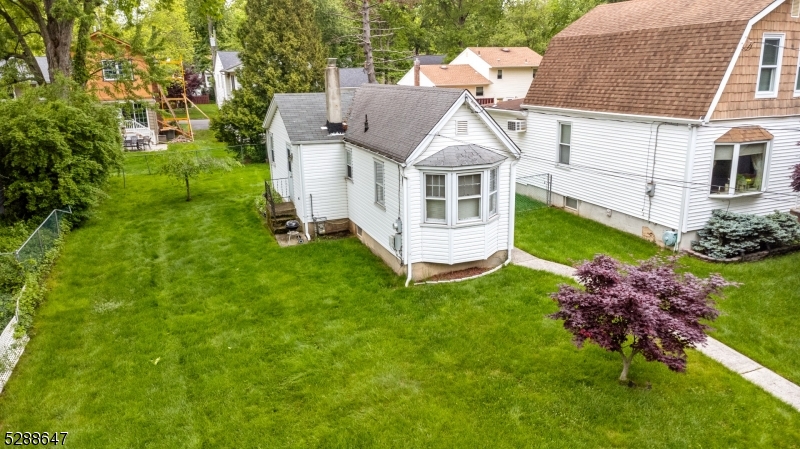 front view of house with a yard