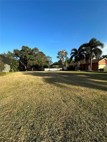$299,999 | 5910 30th Court South | Greater Pinellas Point