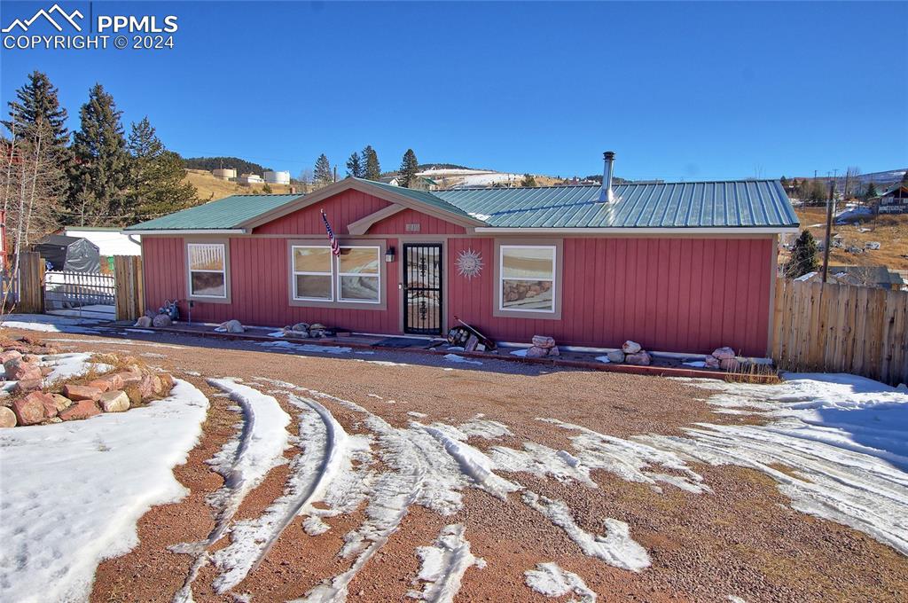 Awesome turn-key Vacation Home in historic Cripple Creek!