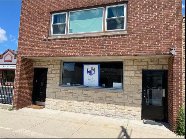 $2,350 | 5669 North Milwaukee Avenue, Unit 2 | Jefferson Park