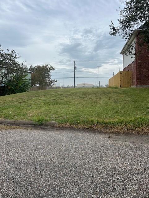 a view of a big yard with a house