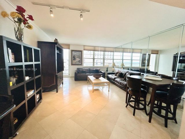 $685,000 | 100 Lincoln Road, Unit 1034 | Deco Plage Condominiums