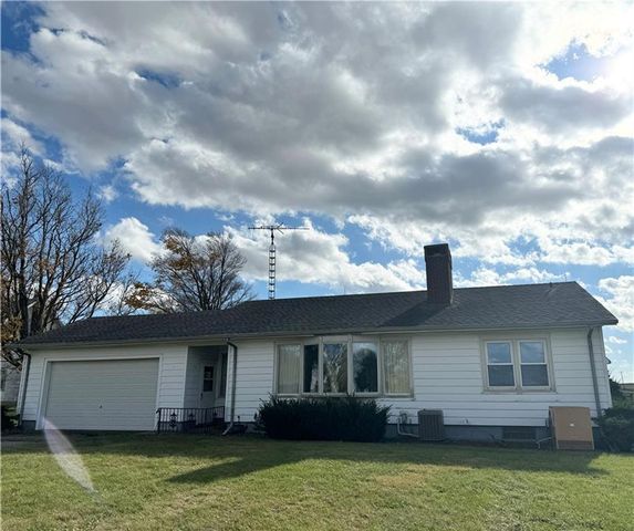 $142,500 | 2805 East 300 North Road | Prairie Green Township - Iroquois County