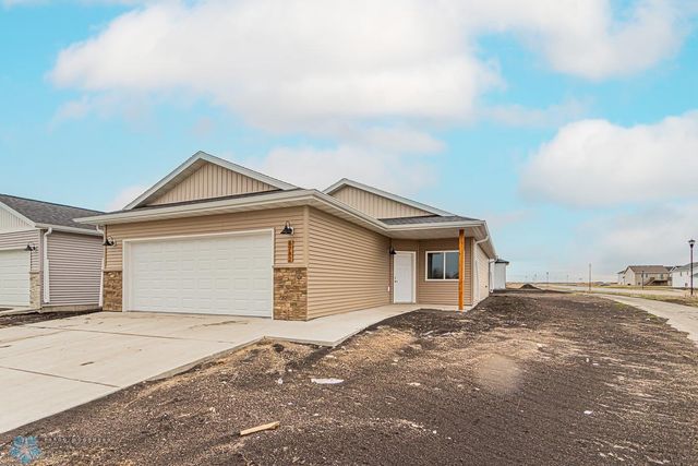 $329,900 | 1903 29th St Circle South | Moorhead