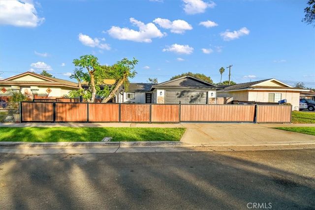 $999,000 | 1321 North Gunther Pl. | Santa Anita Park