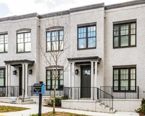 $3,595 | 730 Taylor Court, Unit 5 | The Brownstones at Cosmopolitan