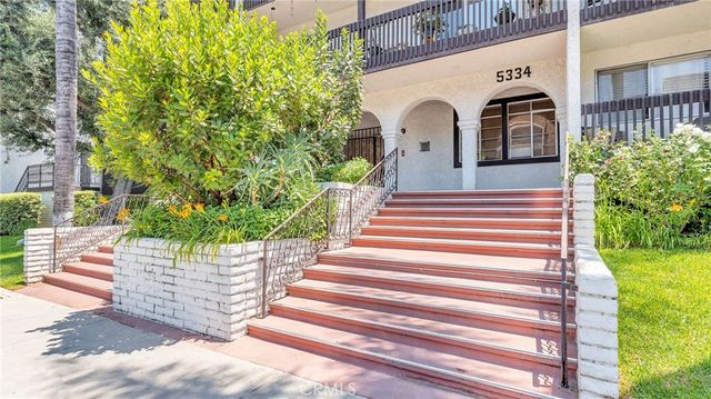 $2,800 | 5334 Lindley Avenue, Unit 231 | Encino