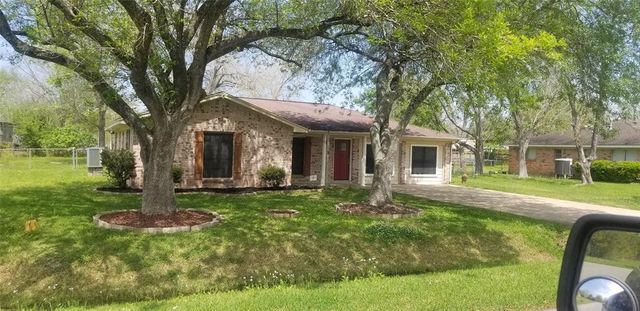 $2,150 | 4817 Comal Street | Pearland