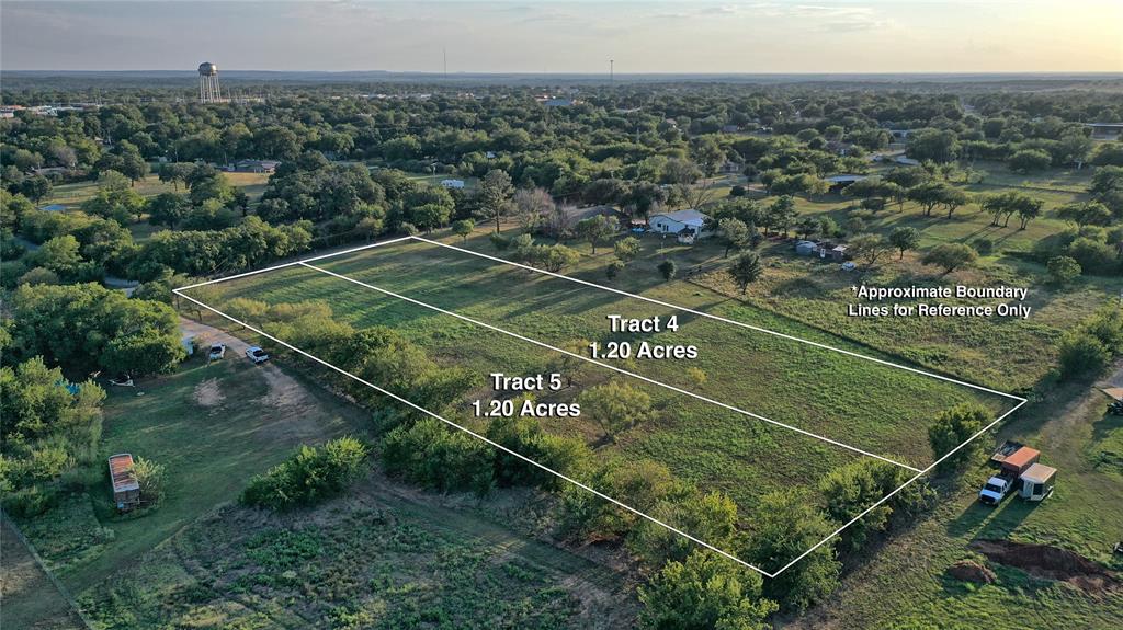 an aerial view of a tennis court