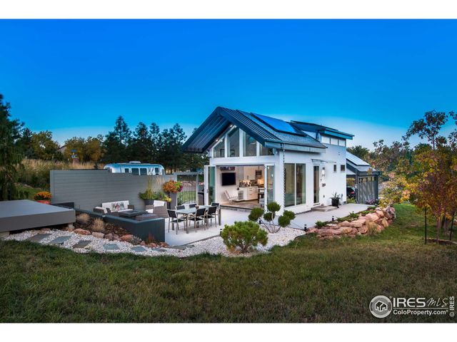 $2,400,000 | 310 Linden Avenue | Juniper-Kalmia