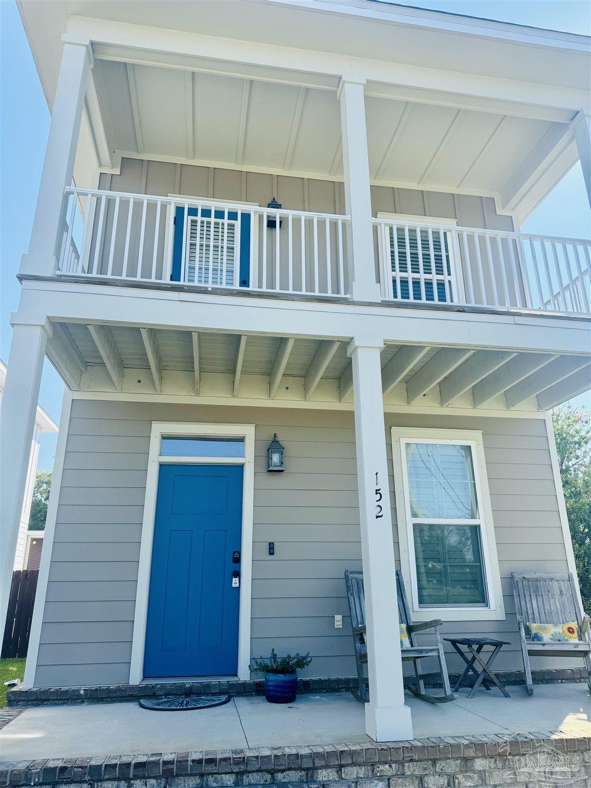 a view of front door of house