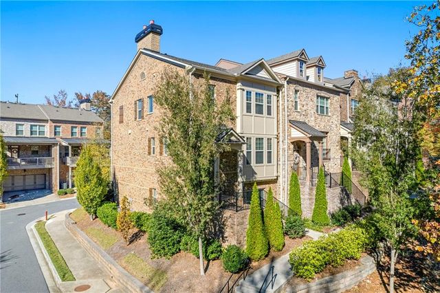 $685,000 | 2615 Vintage Drive | Alpharetta