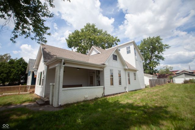 $299,900 | 252 Iowa Street | Bates-Hendricks