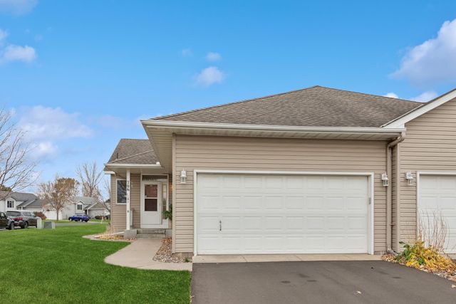 $334,999 | 706 Regent Drive | Shakopee