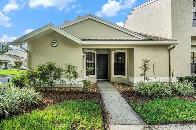 $2,000 | 5100 Burchette Road, Unit 3700 | Tampa Palms