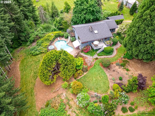 $1,100,000 | 35170 Highway 211