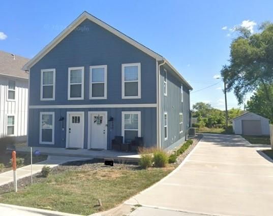 $550,000 | 152 Southwest 8th Street | Blue Springs