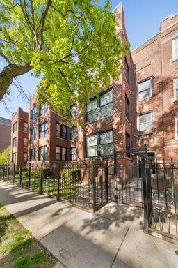 $2,300 | 7706 North Marshfield Avenue, Unit 2 | East Rogers Park