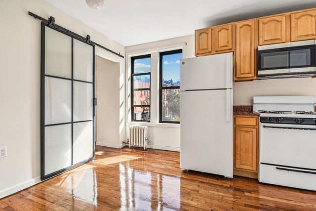 $3,900 | 242 East 10th Street, Unit 11 | East Village