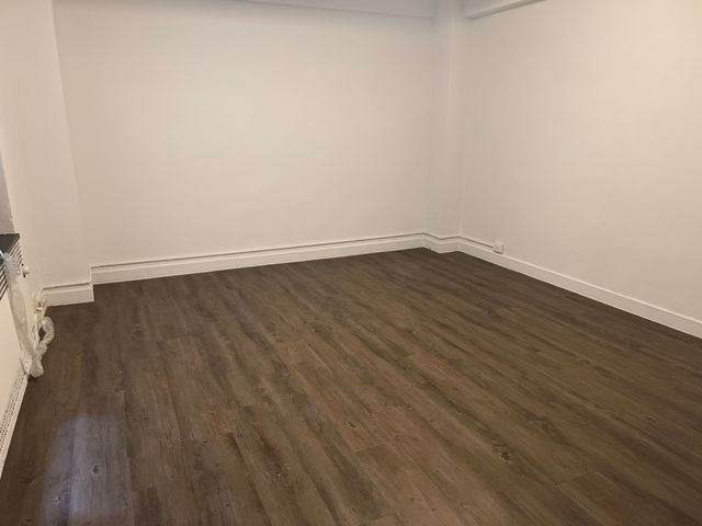 $3,100 | 108 East 38th Street, Unit 305 | Murray Hill